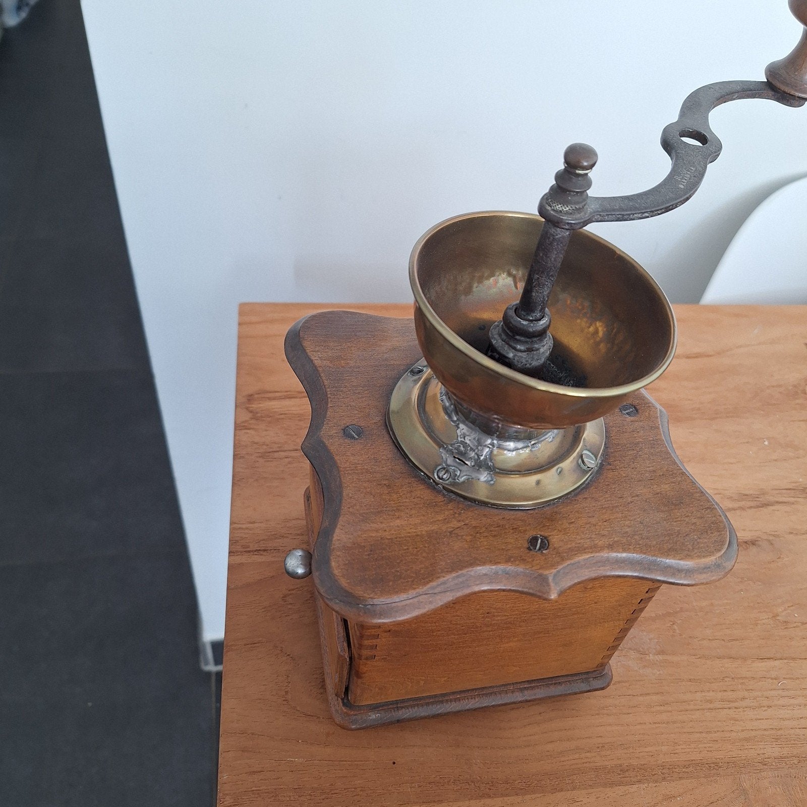Oude koffiemolen, Antiek en Kunst, Ophalen of Verzenden