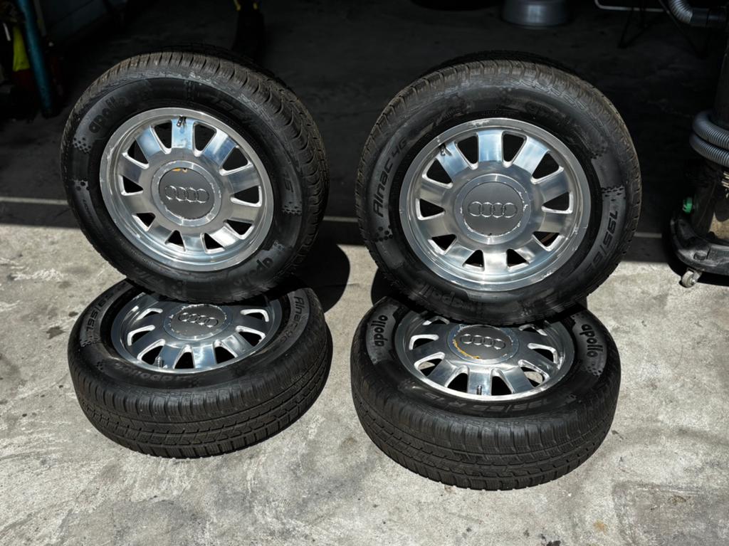 Jantes Audi 5x112 • Pneus 4 saisons • 195/65/15, 15 pouces, 4 Saisons, Enlèvement ou Envoi, Véhicule de tourisme