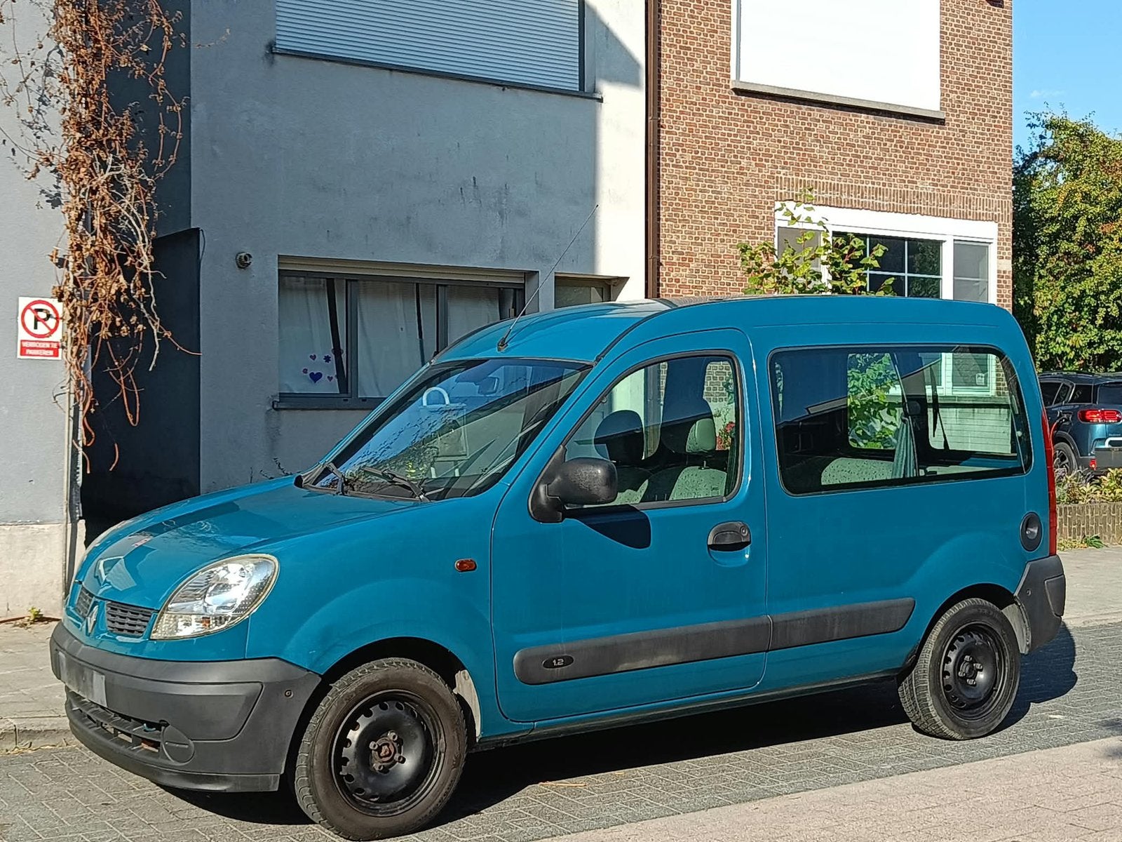 RENAULT KANGOO 1.2 ESSENCE 5 PLACES, 4 portes, 5 places, Kangoo, Particulier