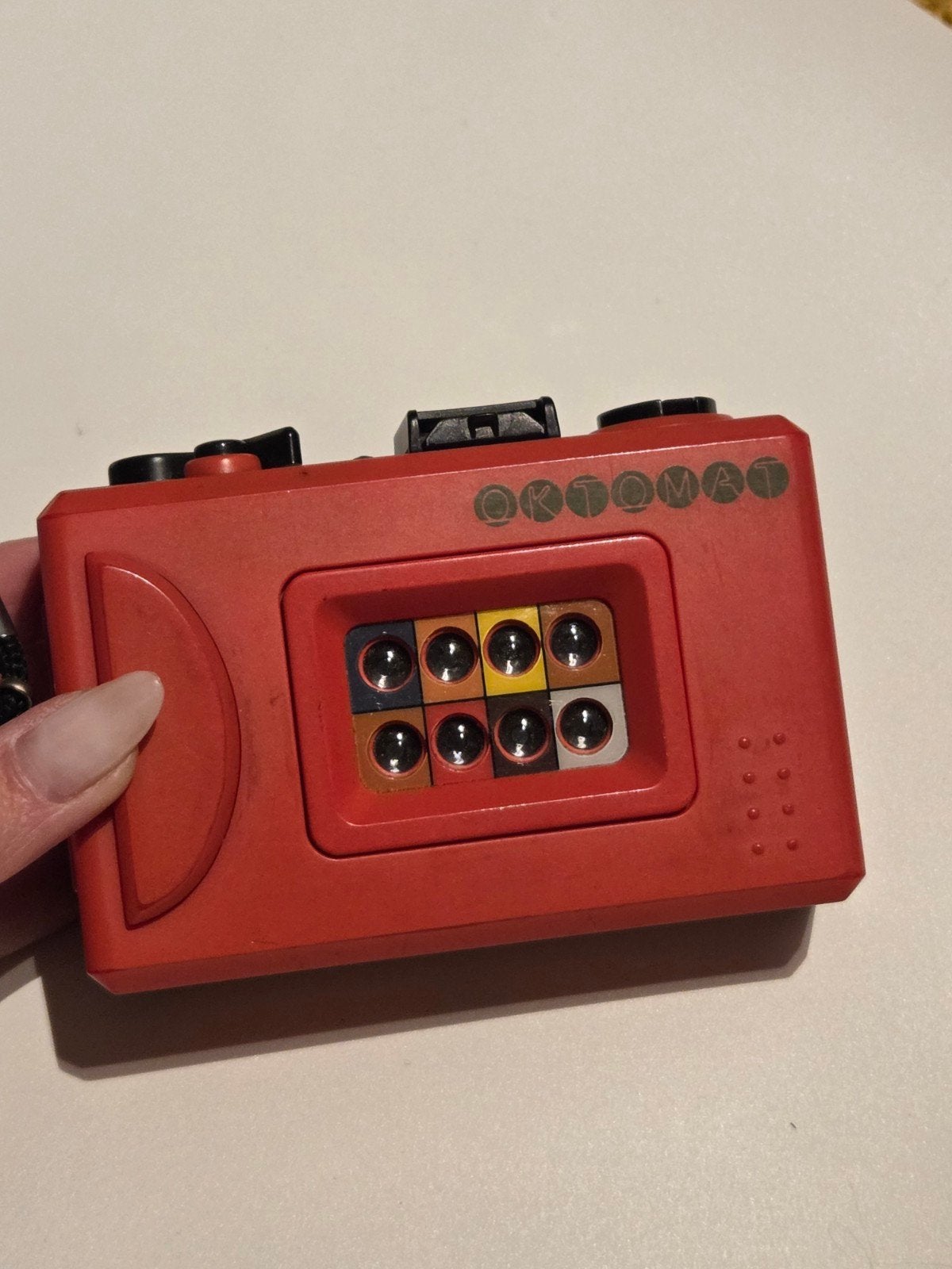 Lomography Oktomat – 8-lens analoge camera, Audio, Tv en Foto, Ophalen of Verzenden, Gebruikt, Compact, Overige Merken
