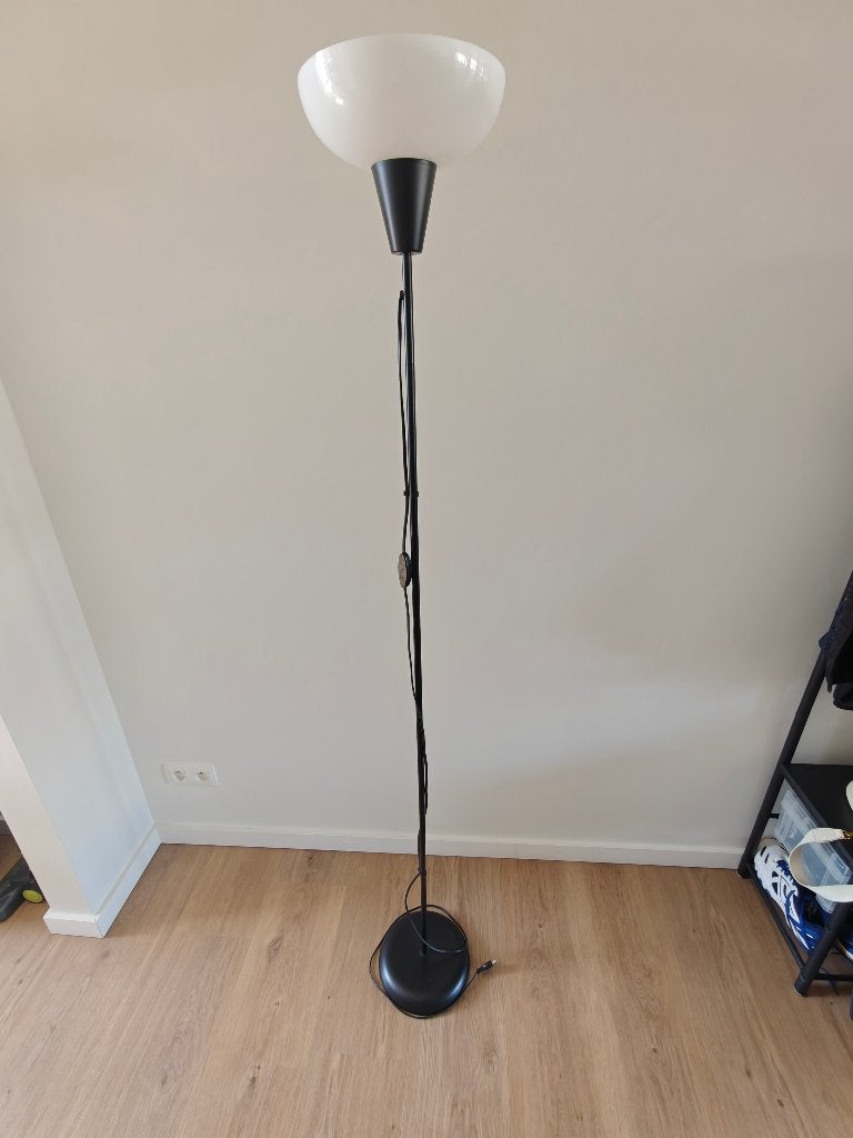 Staande lamp, Huis en Inrichting, Ophalen, Kunststof, E27 (groot), Zo goed als nieuw