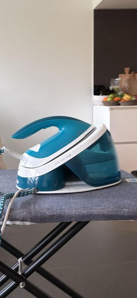Strijkijzer, Elektronische apparatuur, Strijkijzers en Strijkplanken, Ophalen, Zo goed als nieuw
