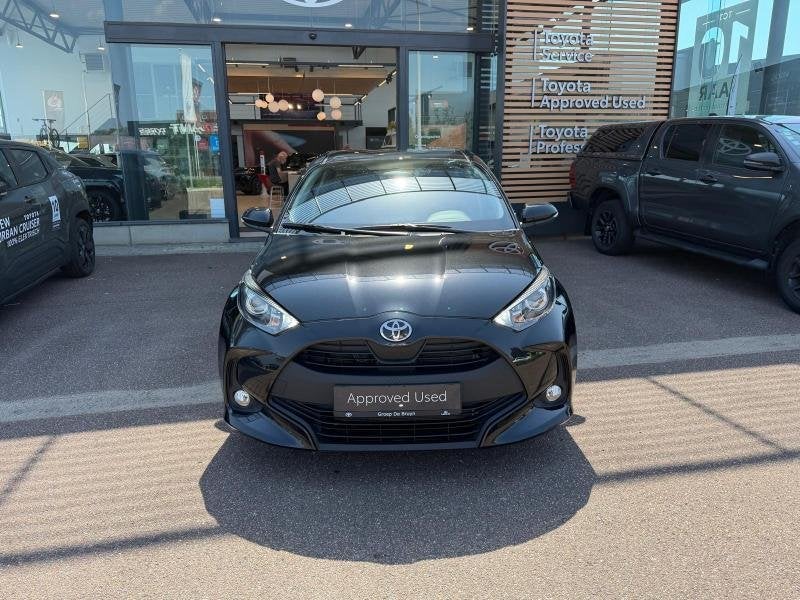 Toyota Yaris Dynamic, Auto's, Toyota, Automaat, https://public.car-pass.be/vhr/3a8a54d9-2987-40fc-b9fe-1faf889788f3, Zwart, 1490 cc