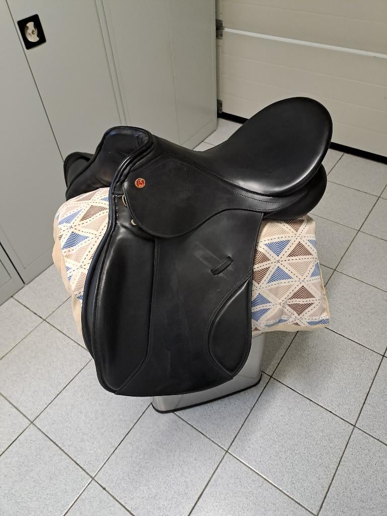 ZADEL, Dieren en Toebehoren, Paarden en Pony's | Zadels, Ophalen, Zo goed als nieuw, Springen