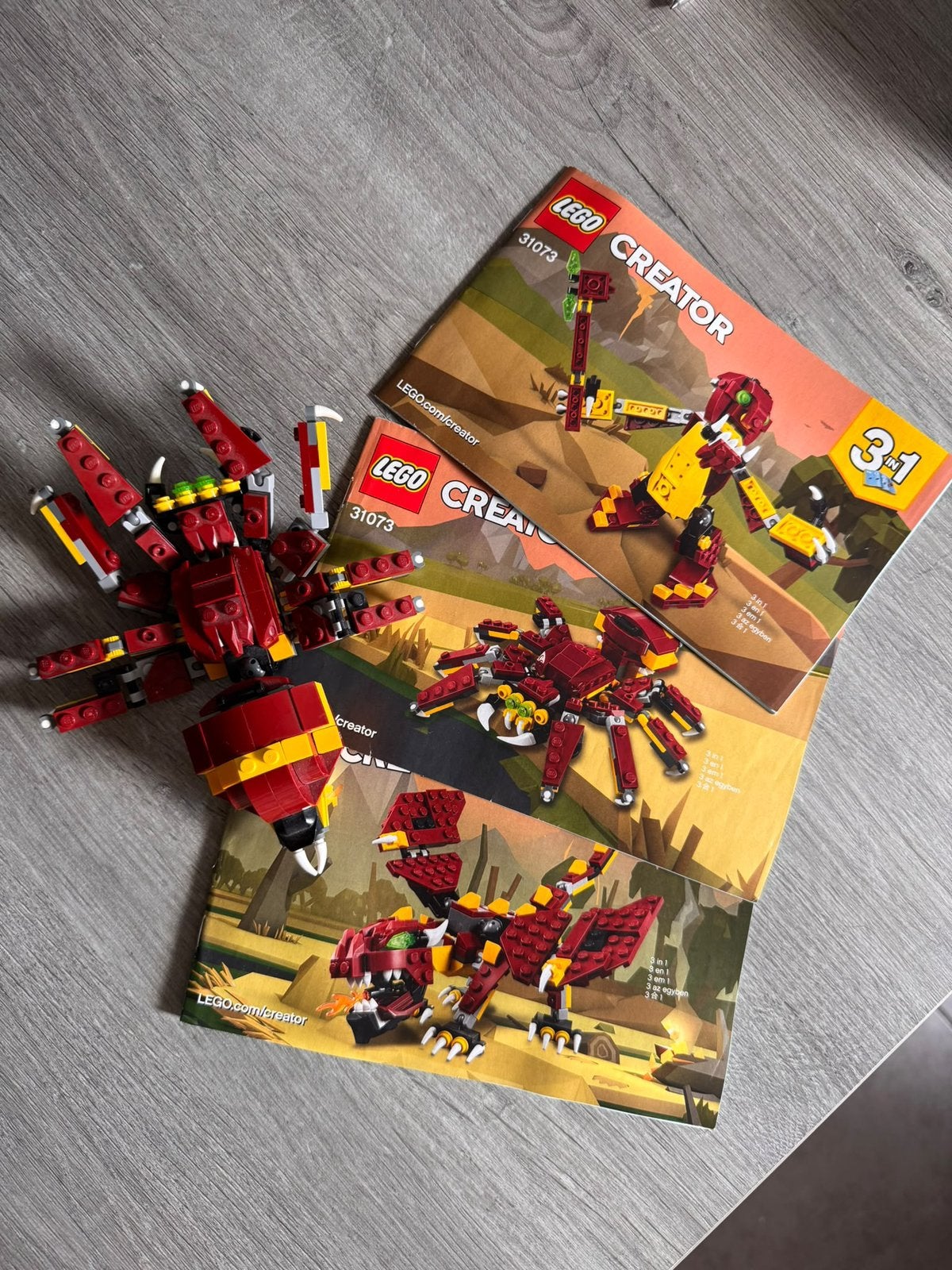 Lego creator 31073, Kinderen en Baby's, Ophalen, Lego, Zo goed als nieuw, Compleet