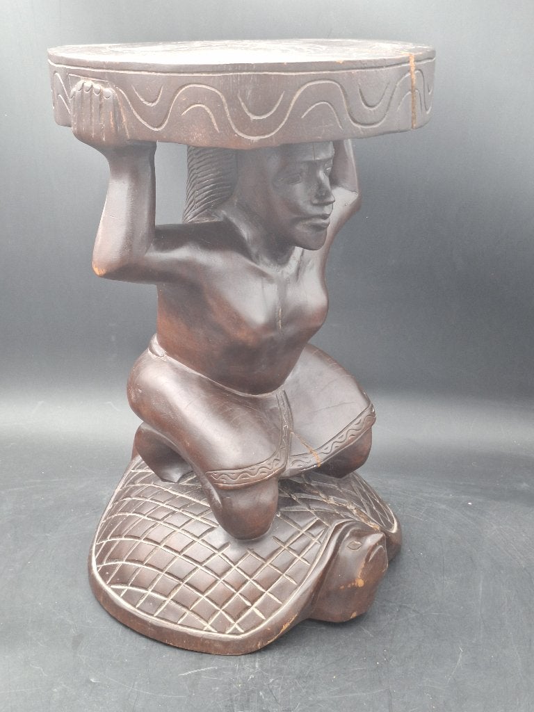 oude houten handgesneden Filipijns krukje/tafeltje, jaren 60, Ophalen of Verzenden