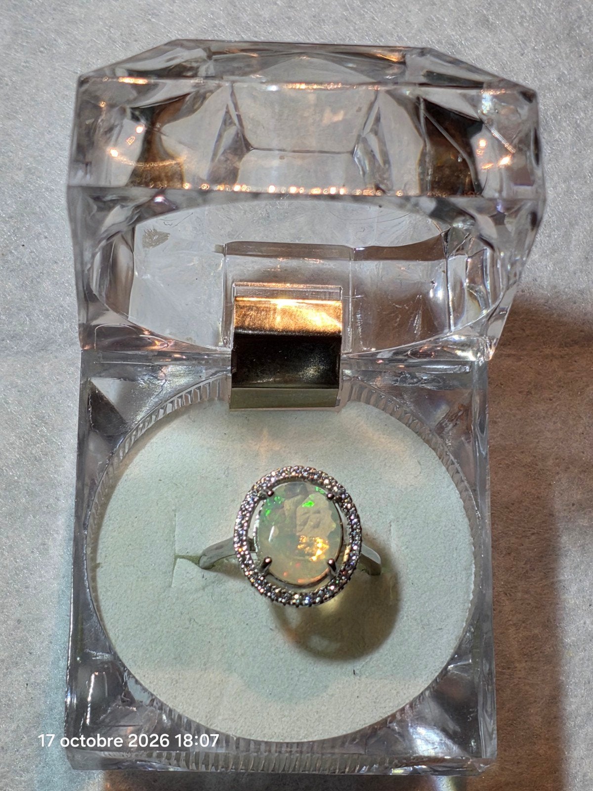 Bague réglable en argent massif avec opale cristal d'Éthiopi, Neuf, Enlèvement, Argent, Argent