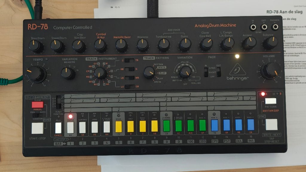 RD-78 Analog Drum Machine, Musique & Instruments, Enlèvement ou Envoi, Comme neuf, Roland