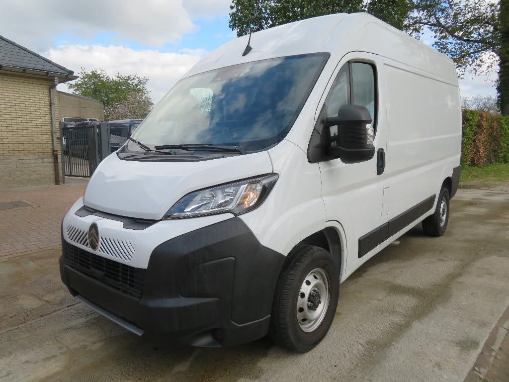 Citroën Jumper 2.2 BlueHDi - L2H2 - 2024 - €6d, Voorwielaandrijving, Stof, 4 cilinders, Citroën