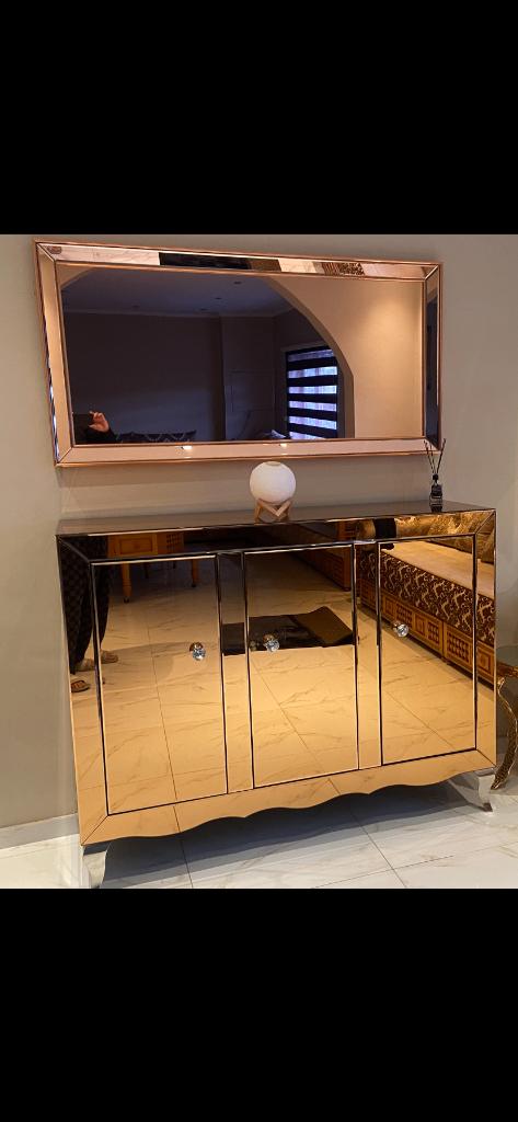 Buffet en verre et miroir en très bon état, Enlèvement, Comme neuf, Verre, Avec porte(s)