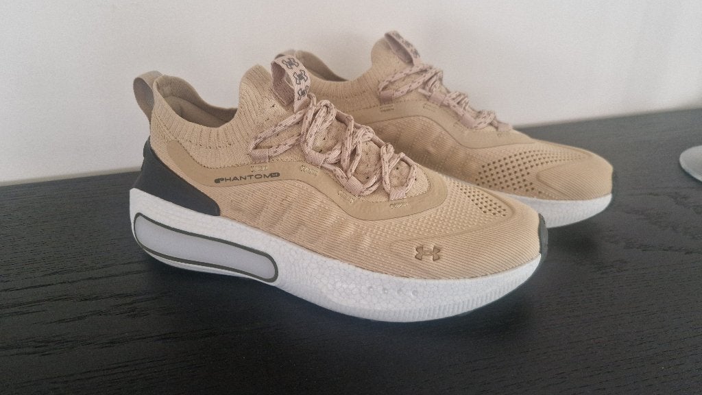 Under Armour Phantom 4, Bruin, Nieuw, Ophalen of Verzenden, Sneakers
