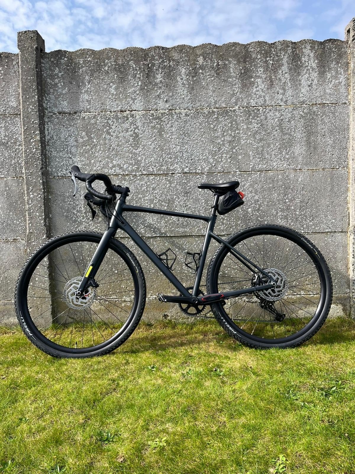 Gravelfiets Cube Nuroad pro, maat medium,  kleur mat zwart, Enlèvement