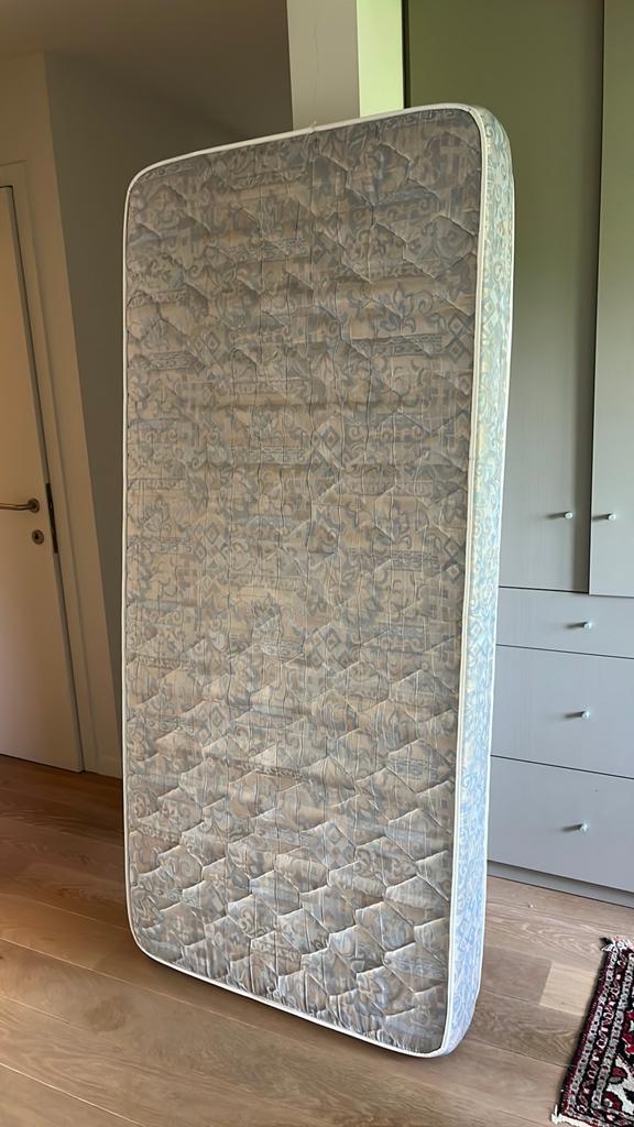 Matras in goede staat, Huis en Inrichting, Ophalen, Zo goed als nieuw, Matras