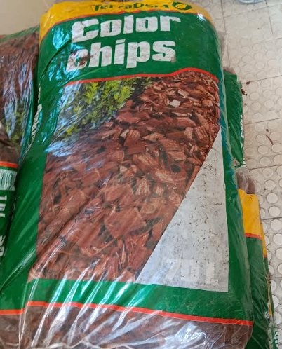 Copeaux en chips colorés (en sac 70 L) NEUF, Jardin & Terrasse, Enlèvement, Neuf, Beige, Autres types