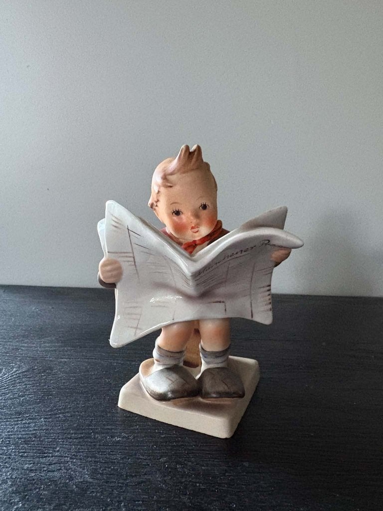 Hummel Goebel Newspaper, Ophalen of Verzenden, Gebruikt, Hummel