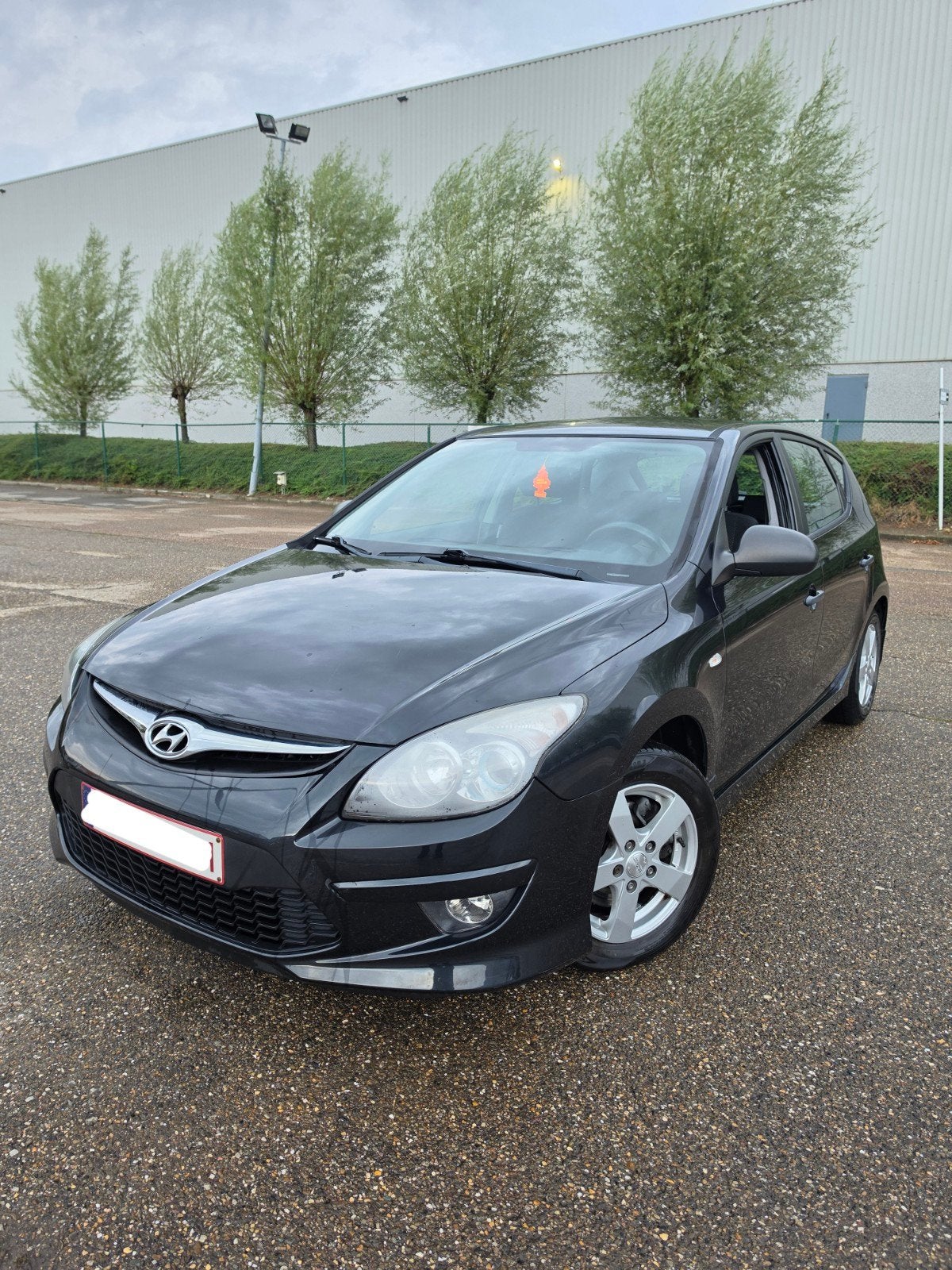 Hyundai i30 1.6crdi 85kw automaat euro 5, Auto's, Euro 5, Stof, Zwart, 4 cilinders
