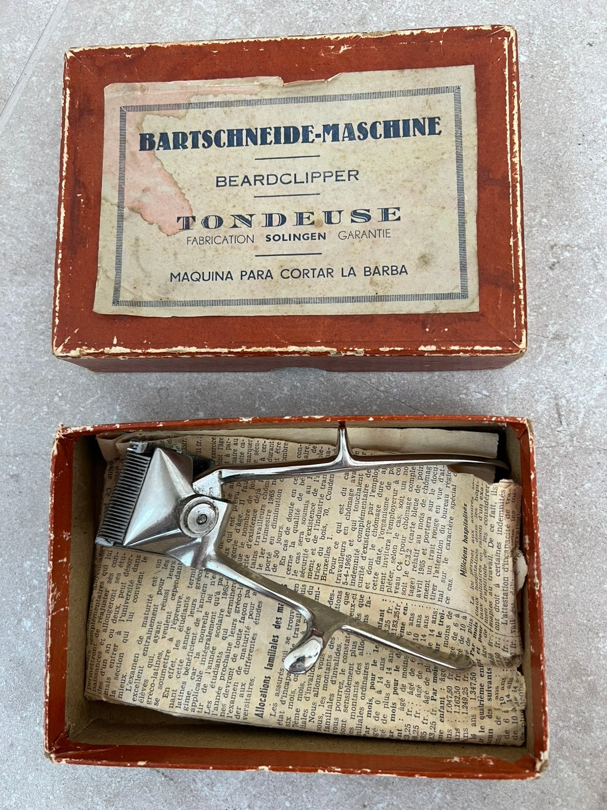 Authentique tondeuse barbe mécanique 1930/50 Allemagne, Bijoux, Sacs & Beauté, Boutons de manchette, Enlèvement, Comme neuf