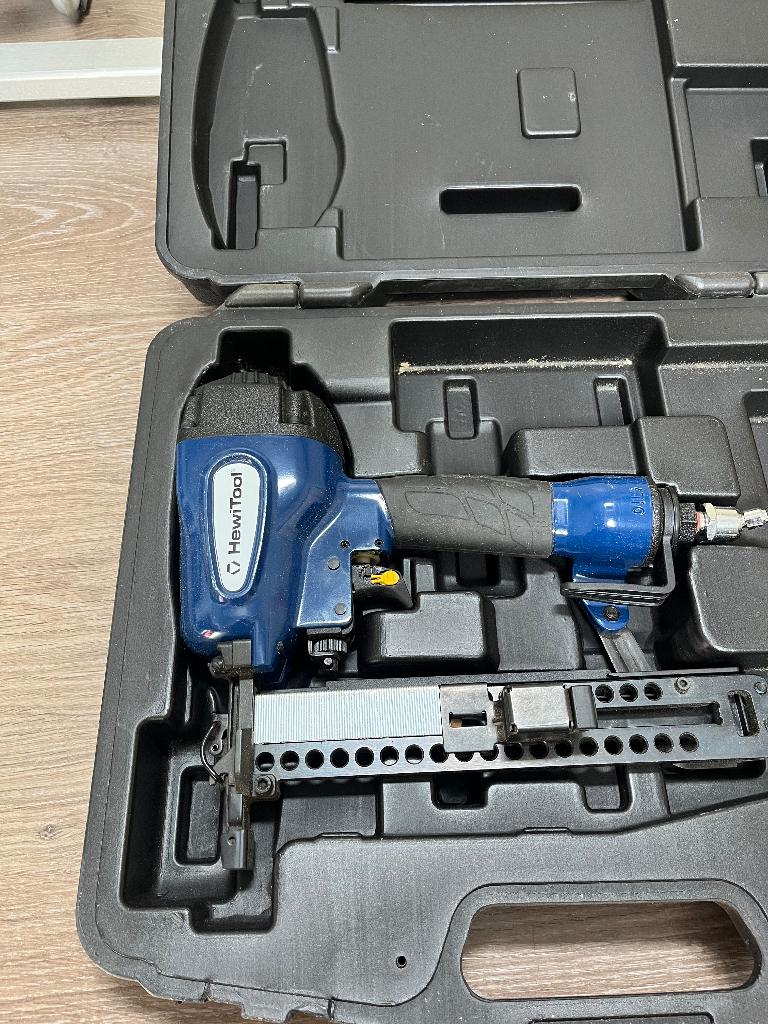 Pneumatisch nietpistool, Doe-het-zelf en Bouw, Gereedschap | Handgereedschap, Ophalen