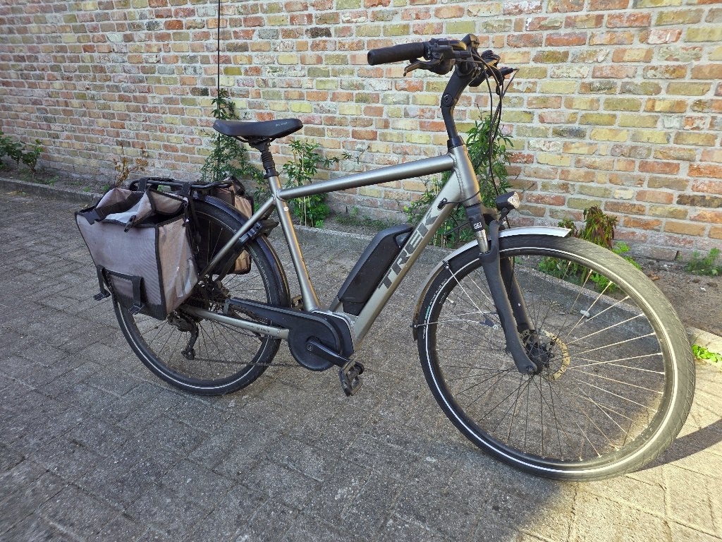 Electrische herenfiets TREK VERVE +2, Gebruikt, 51 tot 55 cm, 50 km per accu of meer, Ophalen