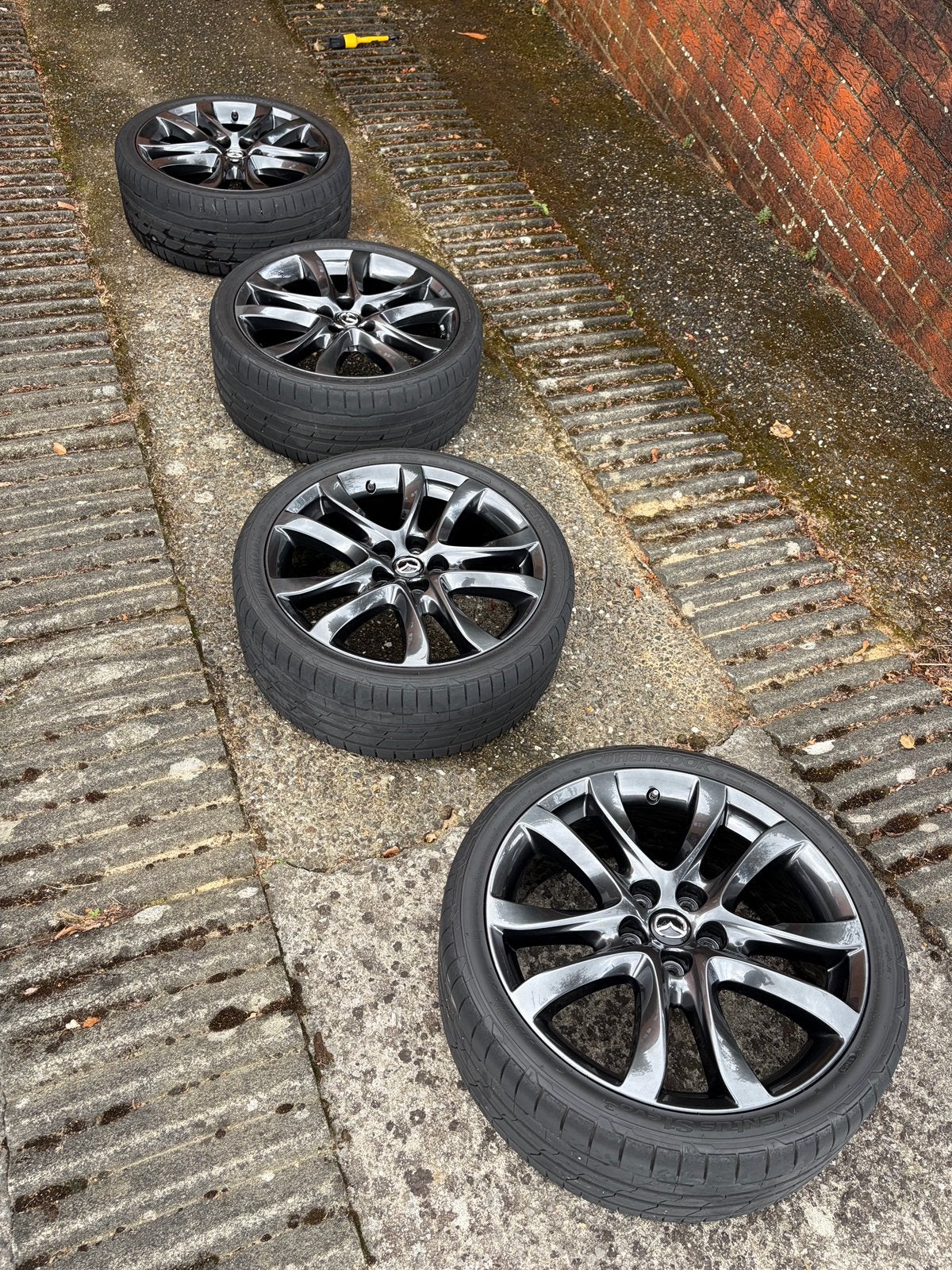 Jantes velgen Mazda 5x114.3 R19 hankook +5 mm parfait état, Autos : Pièces & Accessoires, Enlèvement, Jante(s)