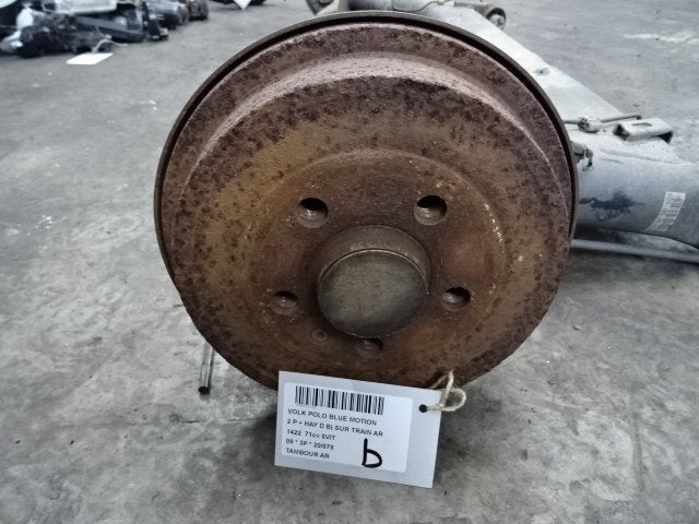 TAMBOUR DE FREIN ARRIÈRE Volkswagen Polo IV (9N1 / 2/3), Volkswagen, Volkswagen AG, Utilisé, Kundenbetreuung@volkswagen.de