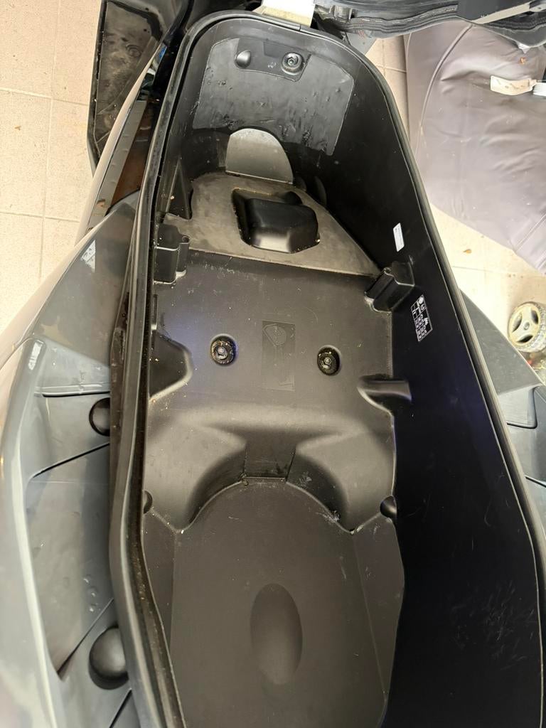 Xmax 125 tech max, Motos, Particulier, Scooter