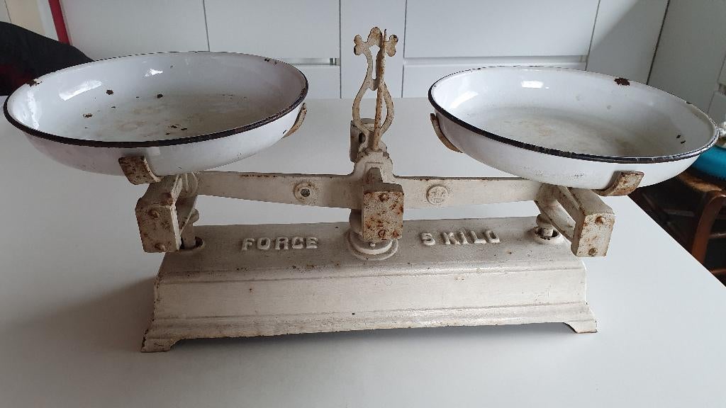 Te koop : oude weegschaal met originele gewichten, Antiek en Kunst, Ophalen