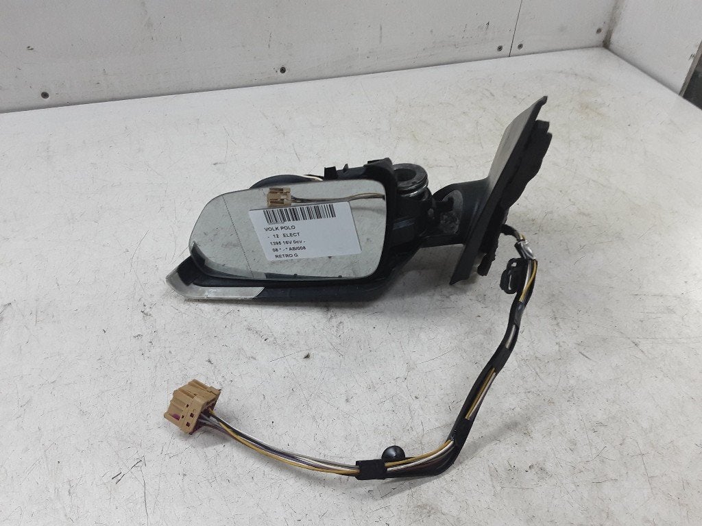 SPIEGEL LINKS Volkswagen Polo IV (9N1 / 2/3), Auto-onderdelen, Gebruikt, Volkswagen, Mevr. I. Hauben, Rue de l'Espoir 34 34
4030  GRIVEGNÉE, BE