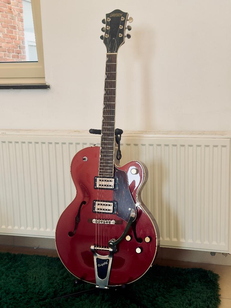 Guild and Gretsch Guitars (Acoustic and Electric), Enlèvement ou Envoi, Utilisé, Semi-acoustique