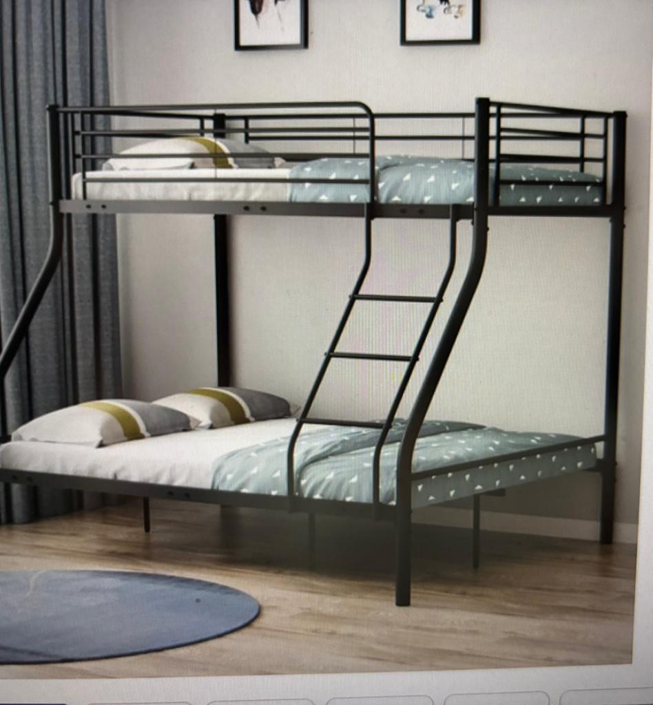 Stapelbed 3 personen, zonder matrassen, Huis en Inrichting, Ophalen, Zo goed als nieuw, Stapelbed