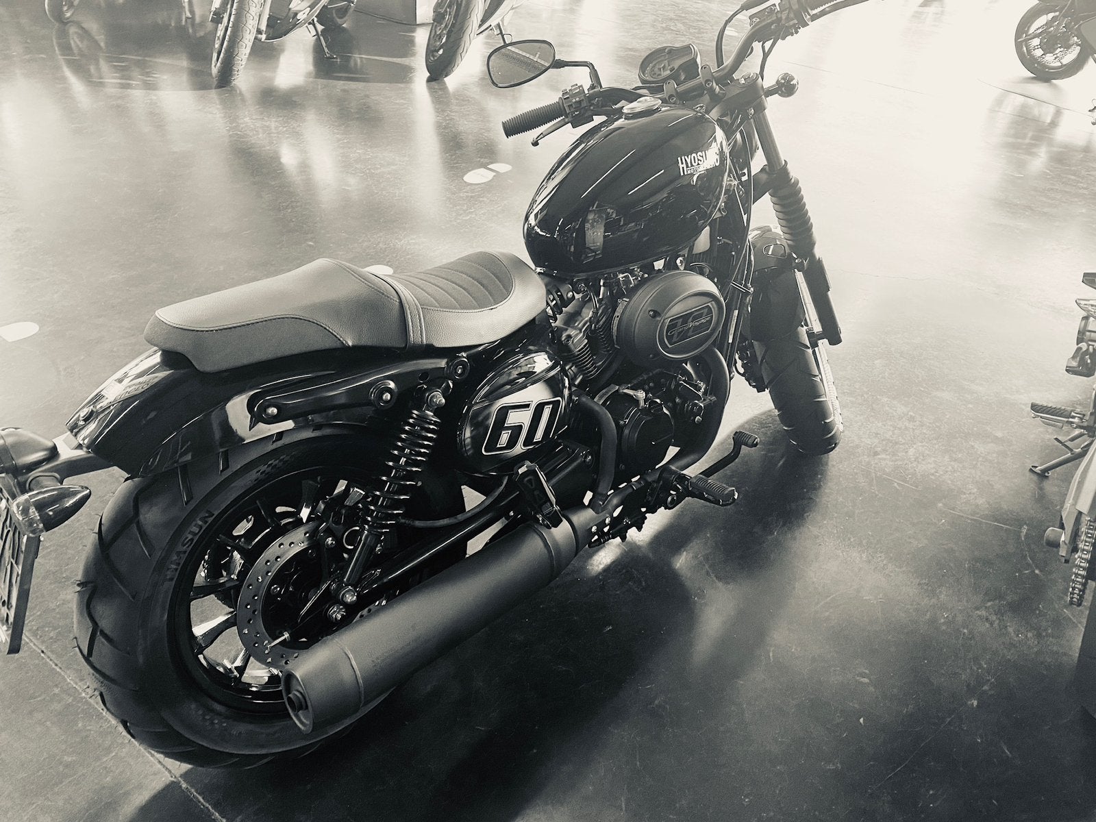 125cc zonder rijbewijs, 2 cilinders, Nieuw, Chopper, Particulier