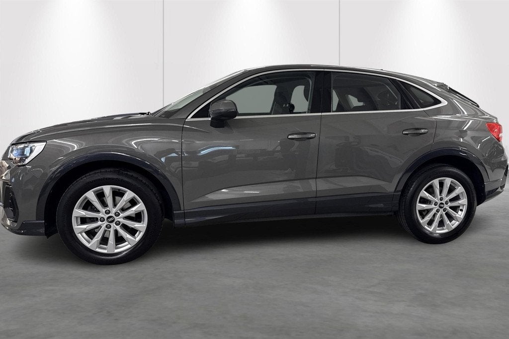 Audi Q3 Sportback 35 TFSI S tronic Bus. Ed. Attraction, Stof, 152 g/km, 5 zetels, 1570 kg