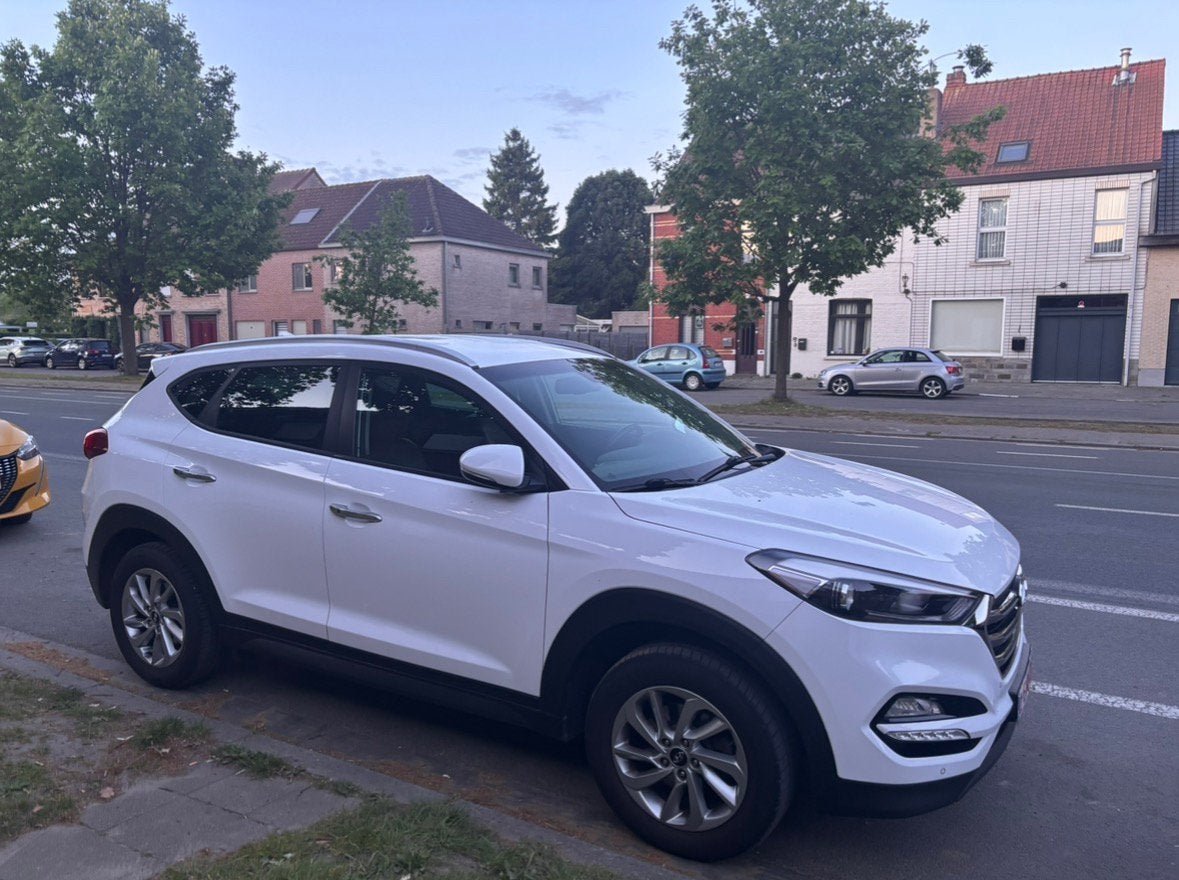 Hyundai Tucson 2016 benzine 1.6, Auto's, Voorwielaandrijving, Euro 5, Zwart, Wit