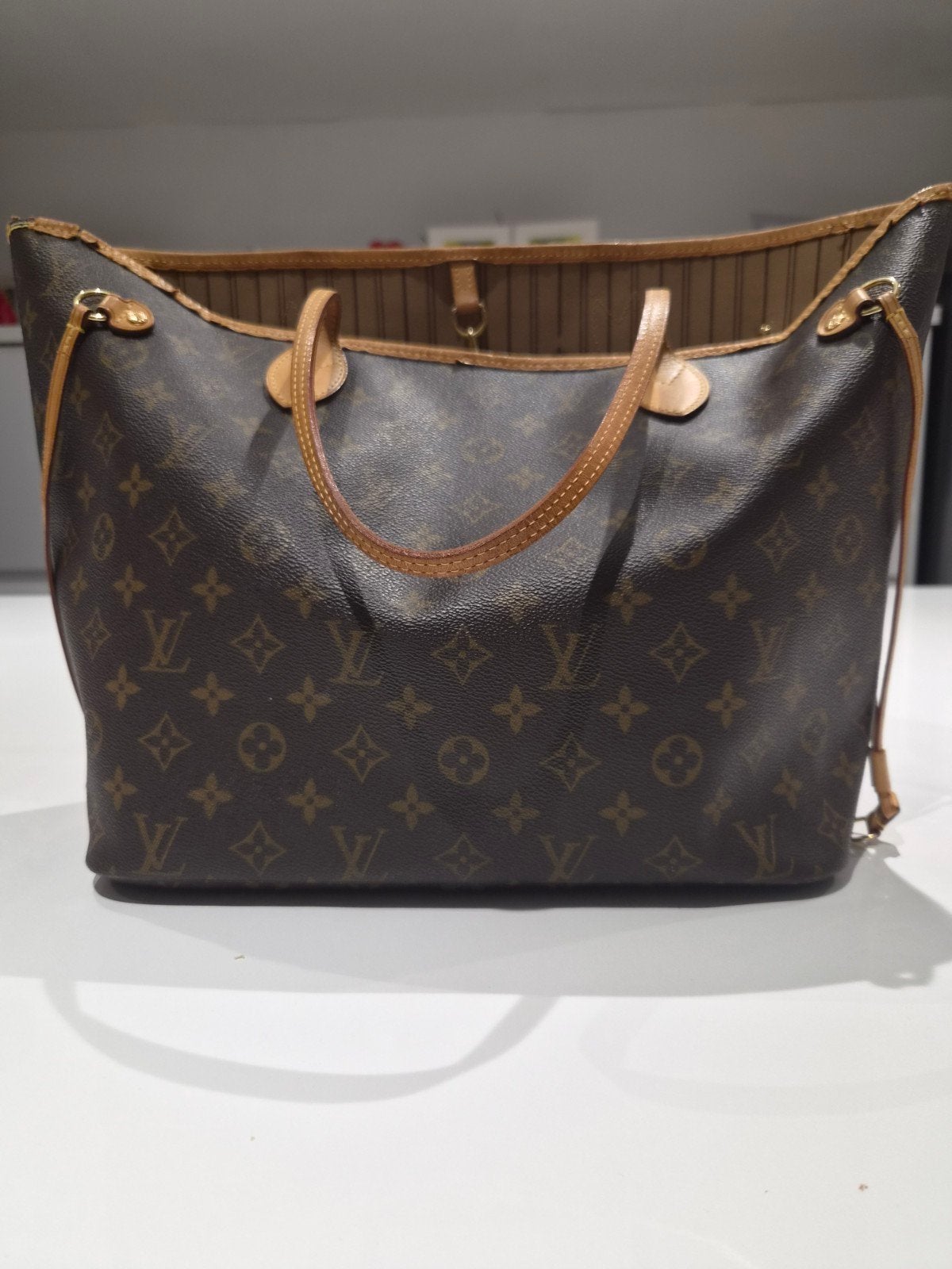 Louis Vuitton Neverfull MM Je vends mon sac Louis Vuitton Ne, Bijoux, Sacs & Beauté, Enlèvement ou Envoi, Utilisé, Brun, Autres types
