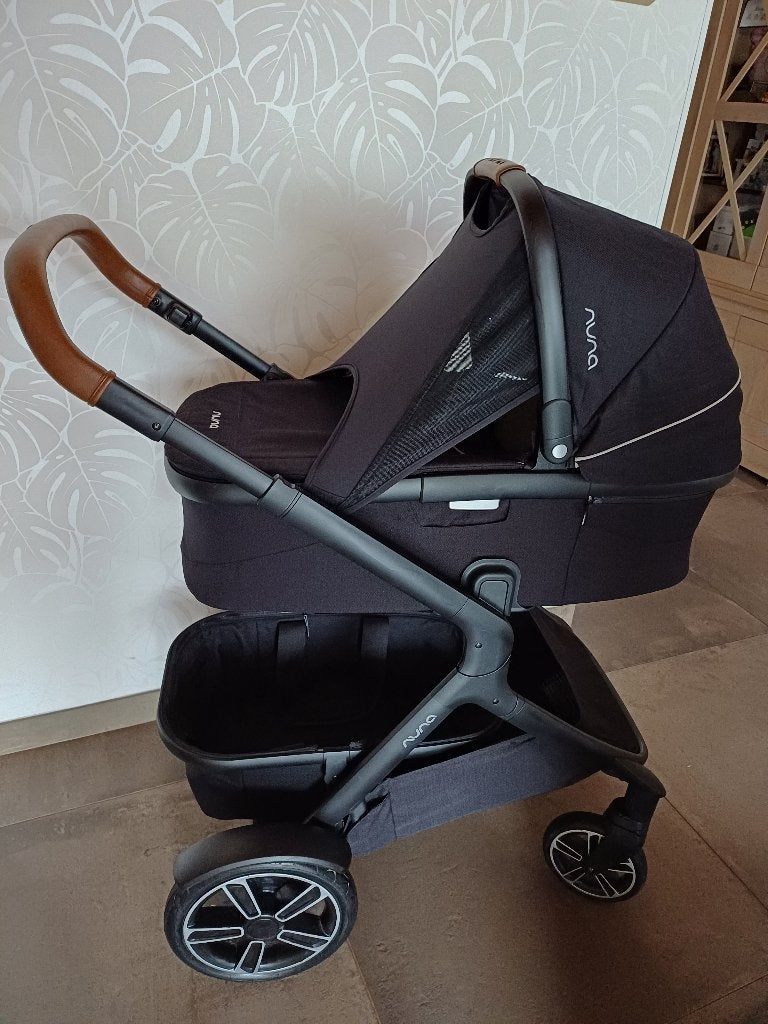 Nuna Demi Grow Duo caviar complete set, Ophalen, Zo goed als nieuw, Met autostoeltje