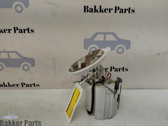 Benzinepomp van een Mercedes E-Klasse, Gebruikt, -, -, 3 maanden garantie
