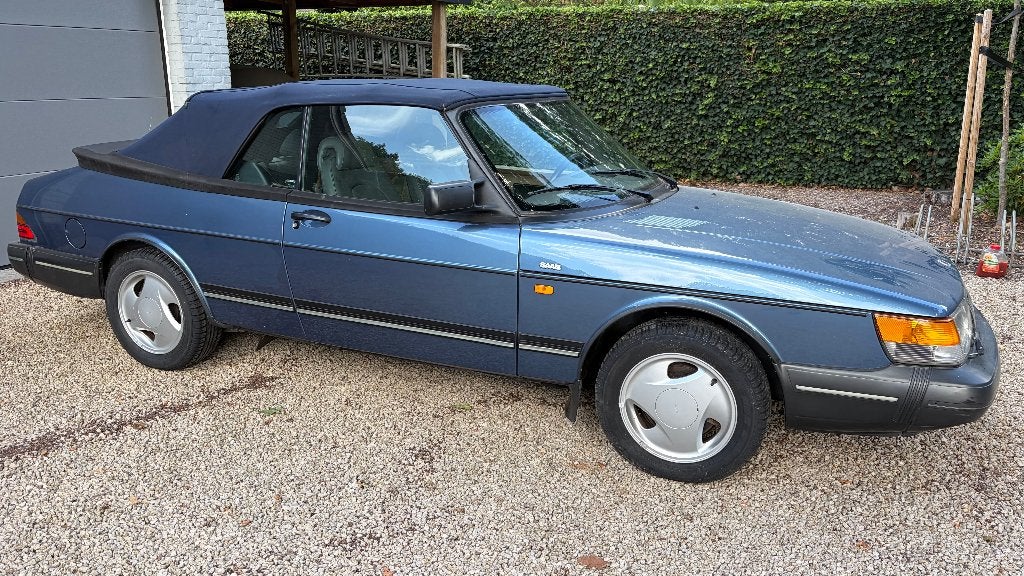 Saab 900 Cabrio Turbo 16v - rijdt niet, Auto's, Voorwielaandrijving, 4 cilinders, Cabriolet, Blauw