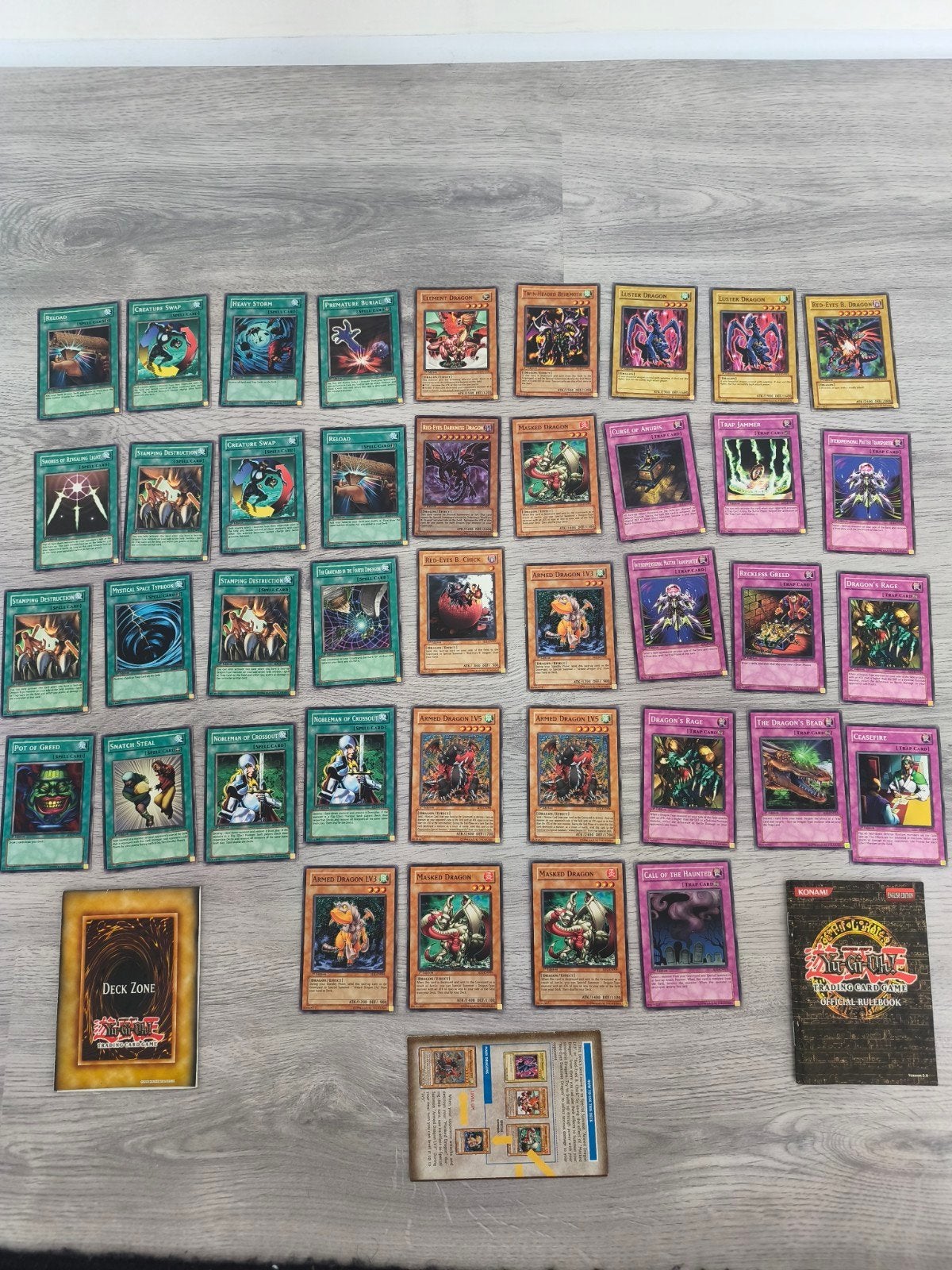 Yu-Gi-Oh  40+ kaarten, Ophalen of Verzenden, Zo goed als nieuw, Losse kaart