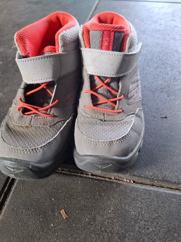 Quechua wandelschoenen maat 33, Enfants & Bébés, Vêtements enfant | Chaussures & Chaussettes, Enlèvement, Utilisé