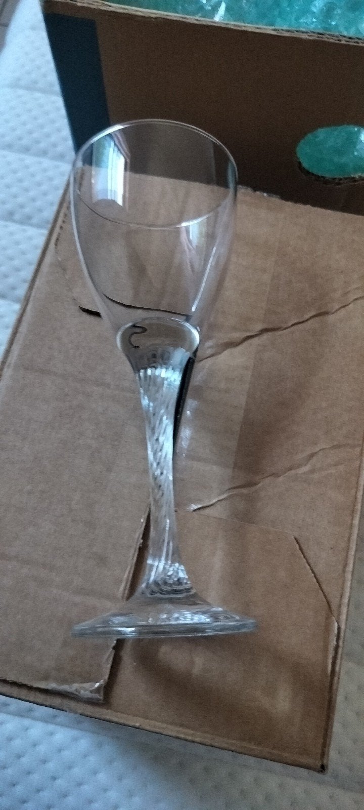 3 verres à vin, Ophalen