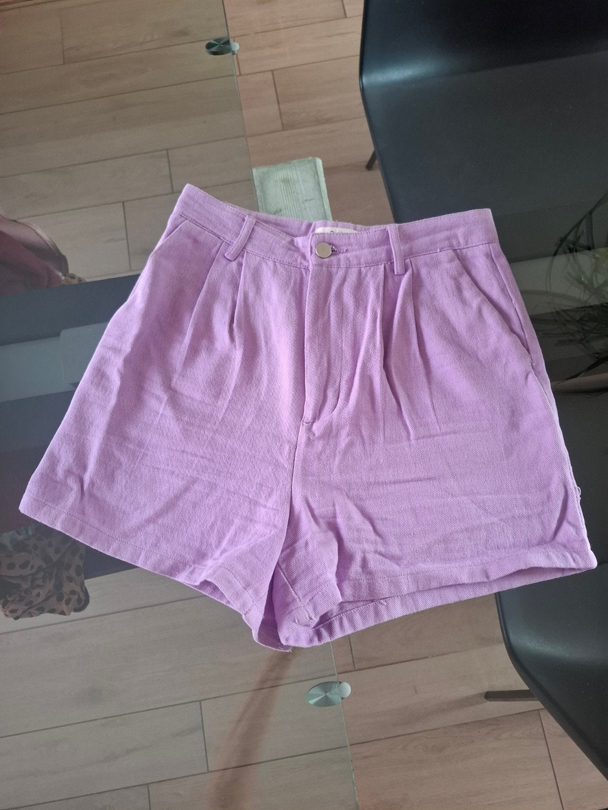 Short à pinces Daphnea S coton lilas, Taille 36 (S), Comme neuf, Courts, Daphnea