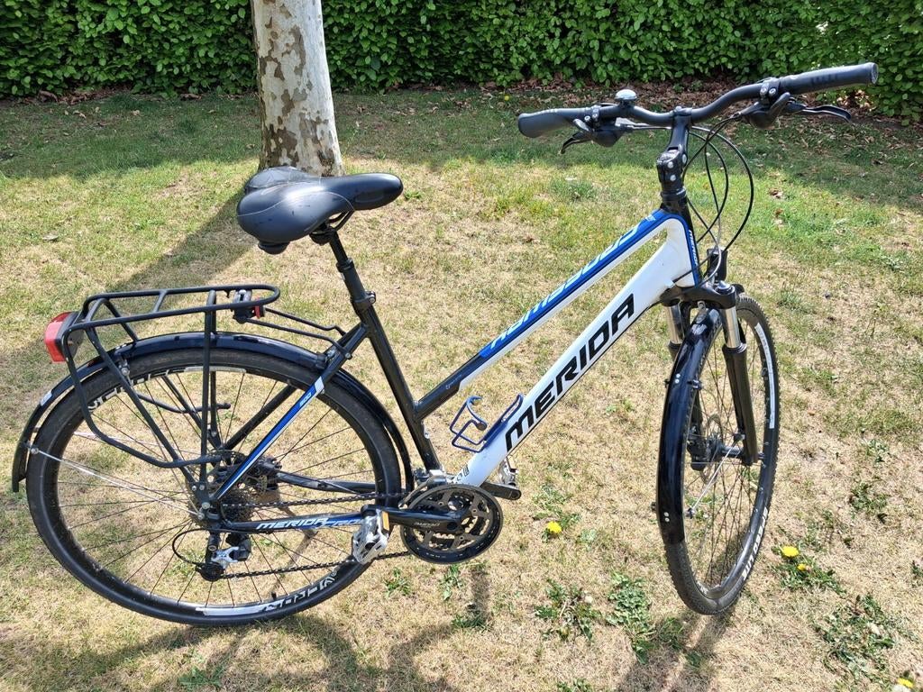 Damesfiets 'Merida'., Ophalen