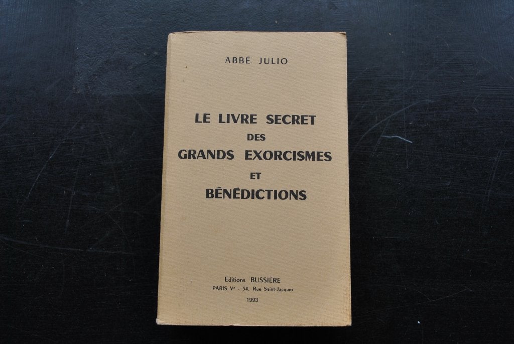 JULIO Le livre secret des grands exorcismes et bénédictions, Livres, Enlèvement ou Envoi, Utilisé, Autres sujets/thèmes, Autres types