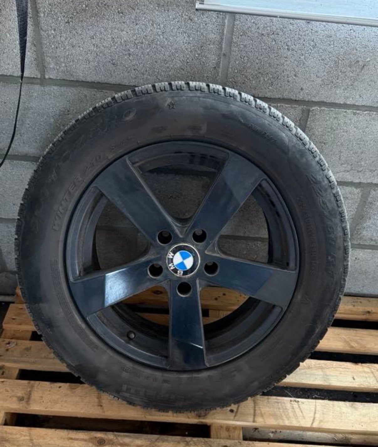 4 pneus hiver PIRELLI Runflat + jantes BMW 17”  ️, Enlèvement, Pneus hiver, Pneu(s)
