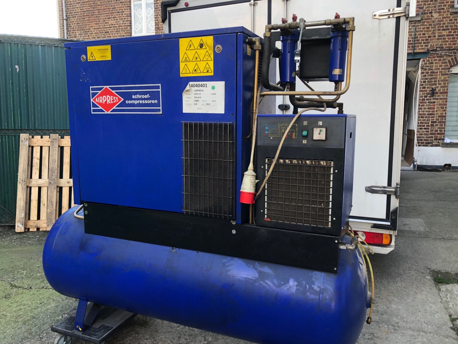 Compresseur industriel Airpress APS 11 7,5 kW, Enlèvement, 100 litres ou plus, 10 bars ou plus, 800 litres/min ou plus