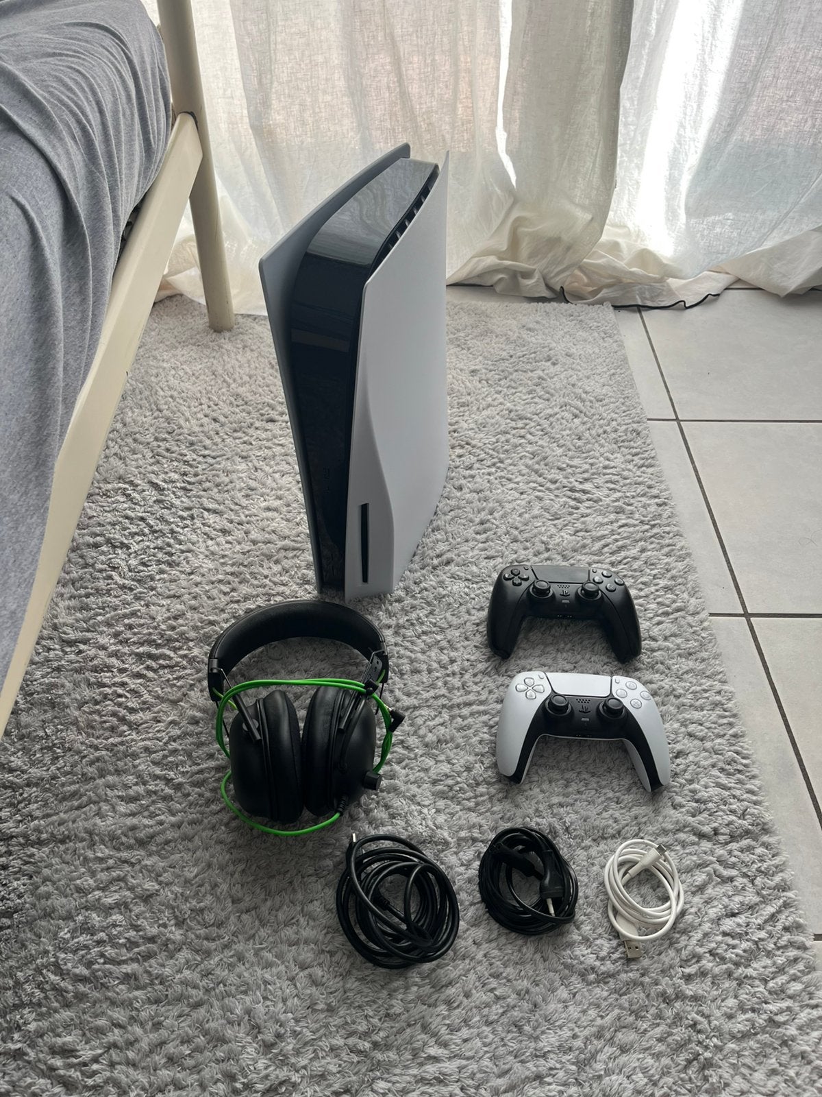PlayStation 5 + 2 manettes + casque, Consoles de jeu & Jeux vidéo, Enlèvement ou Envoi, Comme neuf, Playstation 5