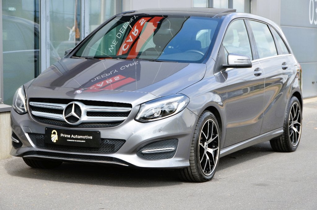 Mercedes-Benz B 220 4-Matic * GPS * PANO * SPORT * LED *, Auto's, Automaat, Dealer onderhouden, Lichtsensor, 4 cilinders