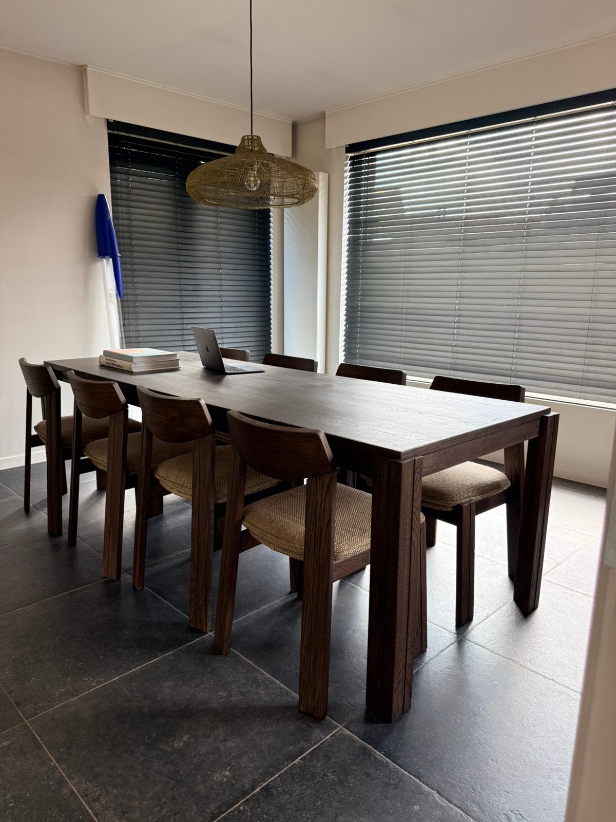 Brutalist eettafel met 8 stoelen, Huis en Inrichting, Ophalen, Brutalist vintage midcentury, Vijf personen of meer, Overige materialen