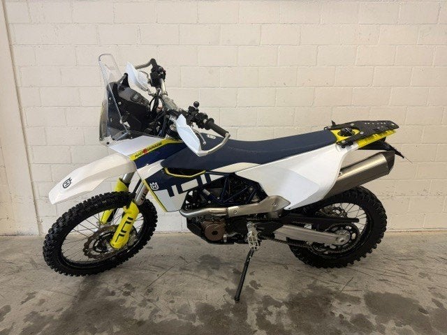 Husqvarna 701 Enduro Rally, Motos, Motos | Husqvarna, Échappement sport, Entreprise, Occasion, Permis Moto A2 minimum