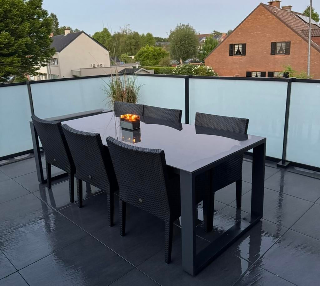 6 terras stoelen en tafel, Tuin en Terras, Tuinsets en Loungesets, Ophalen, Zo goed als nieuw